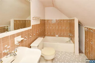 10 Williamson Place, Fair Lawn, NJ 07410 - Photo 17