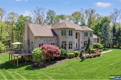 9 Heller Court, Mahwah, NJ 07430 - Photo 5