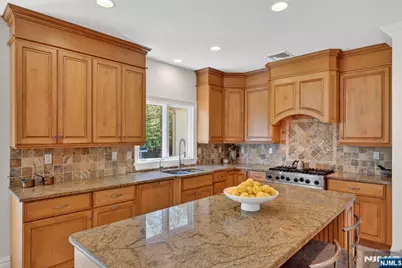 9 Heller Court, Mahwah, NJ 07430 - Photo 17