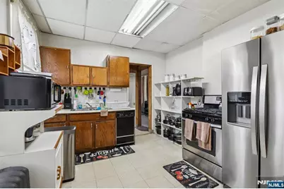 86 Burchard Avenue, East Orange, NJ 07017 - Photo 11