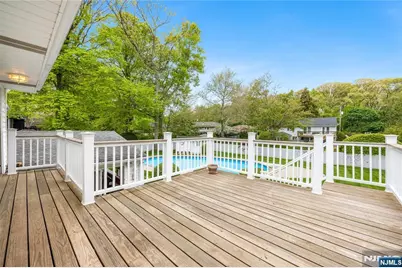 88 Ross Avenue, Emerson, NJ 07630 - Photo 17