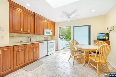 88 Ross Avenue, Emerson, NJ 07630 - Photo 15