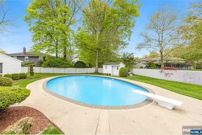 88 Ross Avenue, Emerson, NJ 07630 - Photo 37