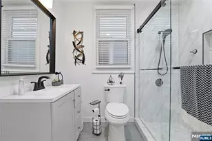 813 20th St, Union City, NJ 07087 - Photo 9
