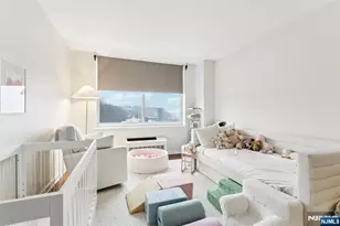 1215 Hudson Park 1215, Edgewater, NJ 07020 - Photo 21