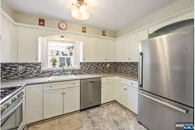 115 Claremont Terrace, Wayne, NJ 07470 - Photo 11