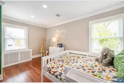90 Gates Avenue, Montclair, NJ 07042 - Photo 25