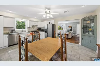 3 Bellevue Avenue, Bloomfield, NJ 07003 - Photo 9