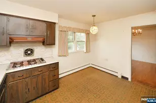 5-10 Dorothy St, Fair Lawn, NJ 07410 - Photo 9