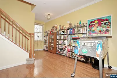 17 De Bruyle Court, Hawthorne, NJ 07506 - Photo 9