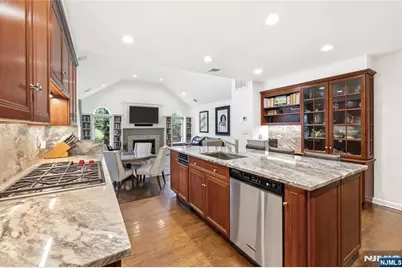 20 Deerhorn Trail, Upper Saddle River, NJ 07458 - Photo 15