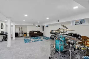330 Murray Ave, Englewood, NJ 07631 - Photo 39