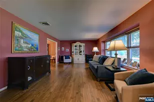 25 Debbie Ct, Wayne, NJ 07470 - Photo 5
