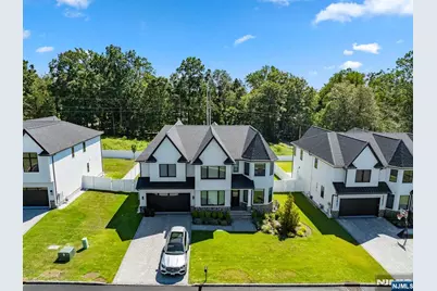 4 Wedgehill Lane, Montvale, NJ 07645 - Photo 1