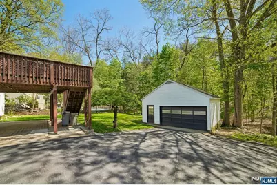 75 W Oakland Avenue, Oakland, NJ 07436 - Photo 43