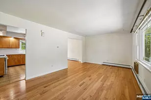 75 W Oakland Ave, Oakland, NJ 07436 - Photo 7