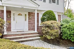 544 Hague Ct, Oradell, NJ 07649 - Photo 3