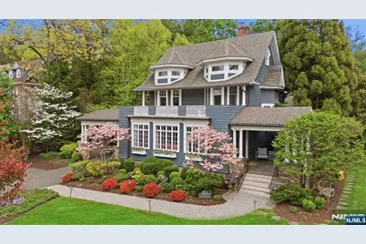 203 Heights Road, Ridgewood, NJ 07450 - Photo 3