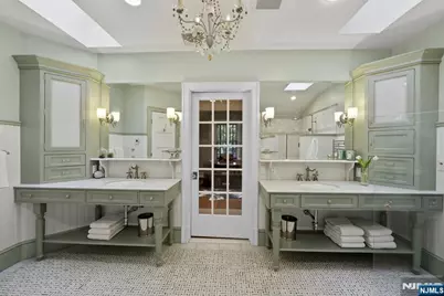 203 Heights Road, Ridgewood, NJ 07450 - Photo 17