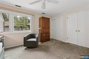 240 Mountainview Dr, Mahwah, NJ 07430 - Photo 27