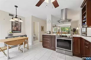 240 Mountainview Dr, Mahwah, NJ 07430 - Photo 3