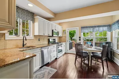 333 Bogert Avenue, Ridgewood, NJ 07450 - Photo 17