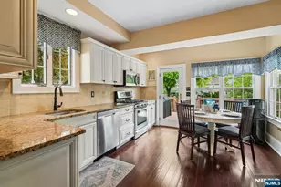 333 Bogert Ave, Ridgewood, NJ 07450 - Photo 17