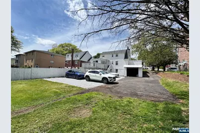 304 Shaler Boulevard, Ridgefield, NJ 07657 - Photo 33