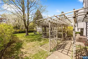 1150 Roosevelt Ave, New Milford, NJ 07646 - Photo 29