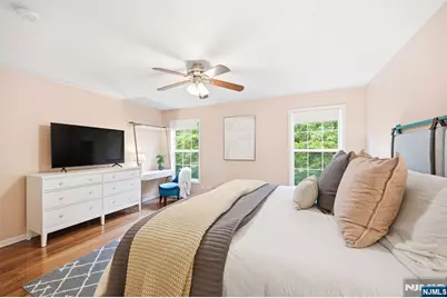 204 Swathmore Drive 2005 #2005, Nutley, NJ 07110 - Photo 27