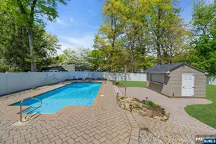 53 Smithfield Rd, Waldwick, NJ 07463 - Photo 35