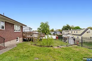 40 17th Ave, Elmwood Park, NJ 07407 - Photo 29