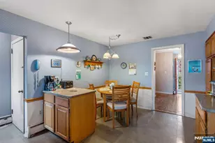 40 17th Ave, Elmwood Park, NJ 07407 - Photo 9