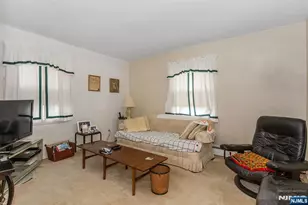 40 17th Ave, Elmwood Park, NJ 07407 - Photo 19