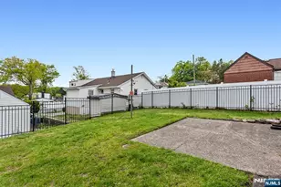 40 17th Ave, Elmwood Park, NJ 07407 - Photo 31