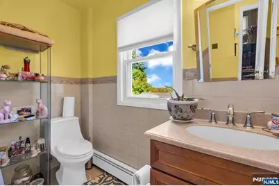 1281 Longfellow Avenue, Teaneck Township, NJ 07666 - Photo 33