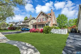 1281 Longfellow Ave, Teaneck Township, NJ 07666 - Photo 5