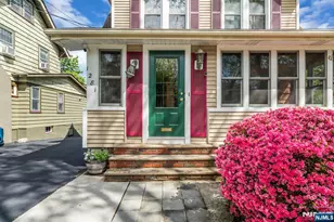 1281 Longfellow Ave, Teaneck Township, NJ 07666 - Photo 9