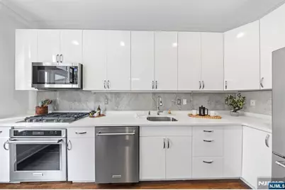 104 York Street 2B #2B, Jersey City, NJ 07302 - Photo 9