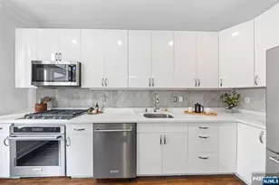 104 York Street 2B, Jersey City, NJ 07302 - Photo 9