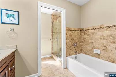 37 Hemlock Road, Livingston, NJ 07039 - Photo 33