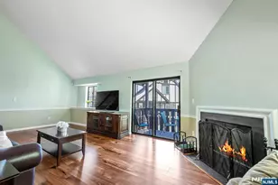 3202 Stowe Ln, Mahwah, NJ 07430 - Photo 7