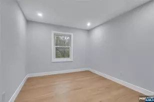 76 Point View Pkwy, Wayne, NJ 07470 - Photo 29