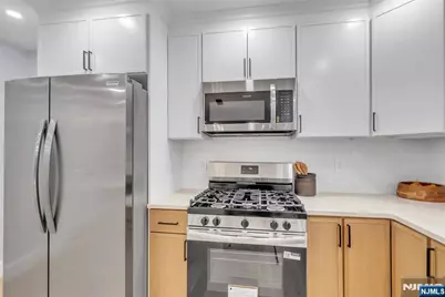 76 Point View Parkway, Wayne, NJ 07470 - Photo 13