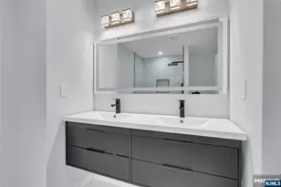 76 Point View Pkwy, Wayne, NJ 07470 - Photo 33