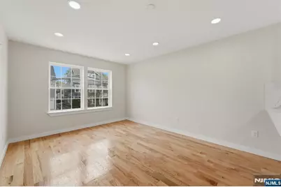 271-273 Schley Street, Newark, NJ 07112 - Photo 7