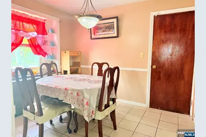 691 River Road, Teaneck Township, NJ 07666 - Photo 3