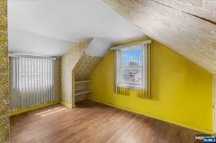 93 Willow St, Elmwood Park, NJ 07407 - Photo 17