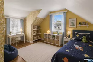 93 Willow St, Elmwood Park, NJ 07407 - Photo 5