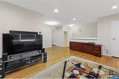 1-29 Virginia Drive 129B #129B, Fair Lawn, NJ 07410 - Photo 11
